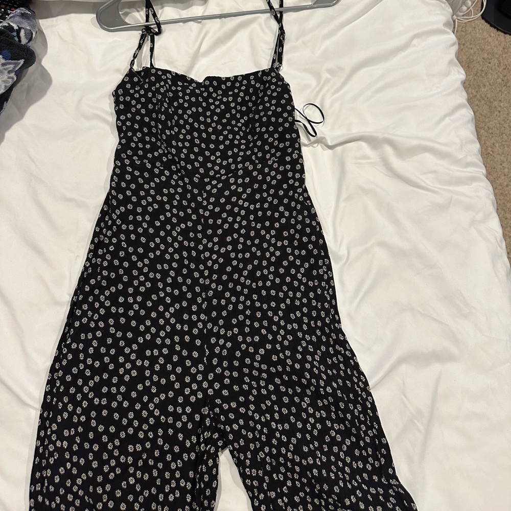 Francesca’s jumpsuit- NEVER WORN/BRAND NEW CONDITION